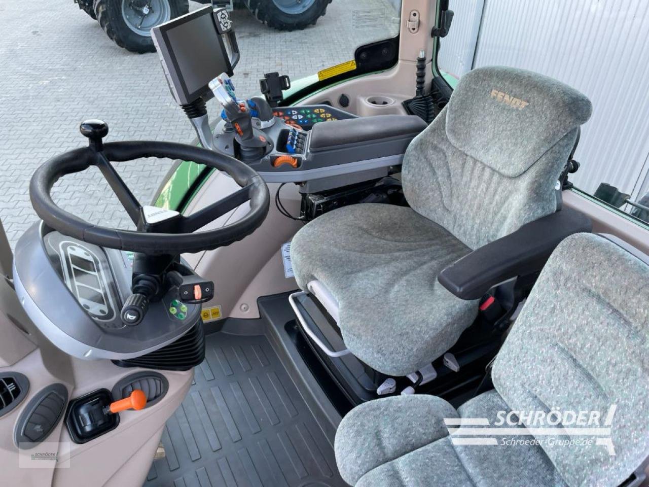 Traktor typu Fendt 724 S4 PROFI PLUS | RTK | RADGEWICHTE, Gebrauchtmaschine v Wildeshausen (Obrázek 16)